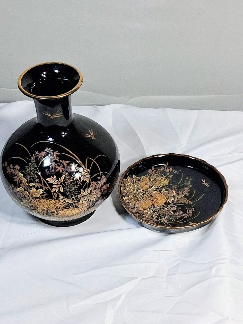 8.5" Stunning Gold Rimmed Porcelain Black Shibata/Toyo Oriental Vase w/ Plate - Picture 6 of 9
